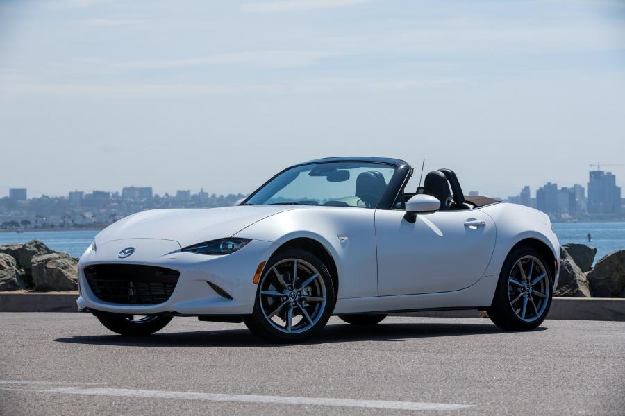  Mazda MX-5 Miata (ND) 2016 года  (NA) (фото 1 из 40)